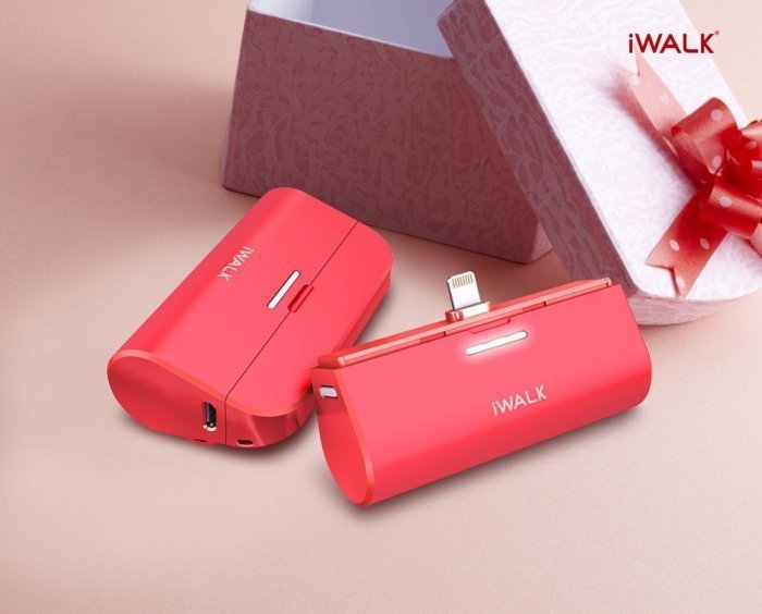 Внешний аккумулятор iWalk Link Me3000L розовый Внешний аккумулятор iWalk Link Me3000L розовый