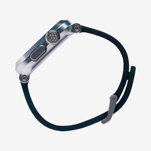 Чехол-ремешок для Apple Watch - LunaTik EPIK 2 серебристый поликарбонат + черный силиконовый ремешок