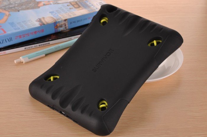Чехол спорт и экстрим для Apple iPad mini 1/2/3 - Griffin Sport черный Чехол спорт и экстрим для Apple iPad mini 1/2/3 - Griffin Sport черный