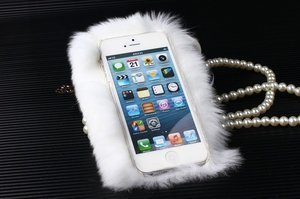 Чехол-накладка для Apple iPhone 5/5S - New Case Natural Fur белый
