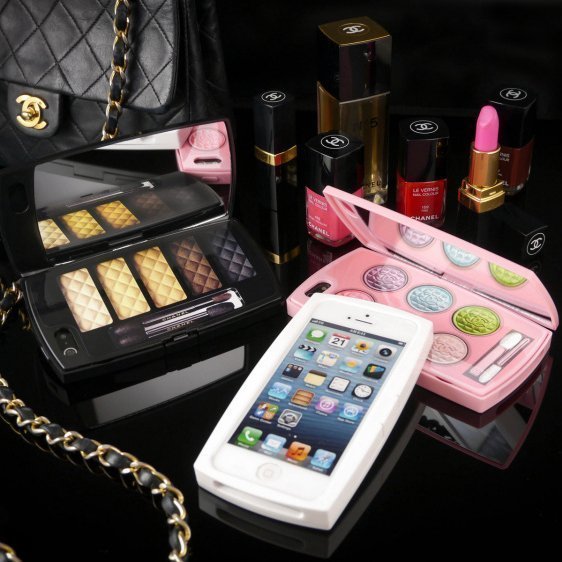 Чехол-накладка для Apple iPhone 5/5S - Chanel Design белый Чехол-накладка для Apple iPhone 5/5S - Chanel Design белый