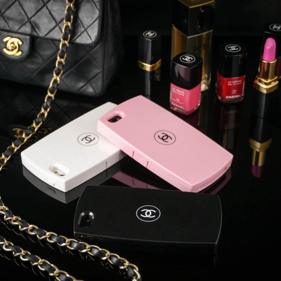 Чехол-накладка для Apple iPhone 5/5S - Chanel Design белый Чехол-накладка для Apple iPhone 5/5S - Chanel Design белый