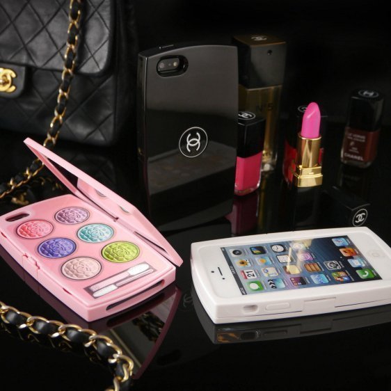 Чехол-накладка для Apple iPhone 5/5S - Chanel Design белый Чехол-накладка для Apple iPhone 5/5S - Chanel Design белый