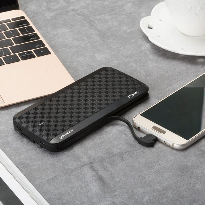 Внешний аккумулятор iWalk Scorpion 12000mAh черный (уценка M)