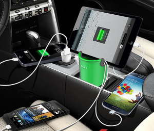 Автомобільний зарядний пристрій + тримач для смартфонів та планшетів - Mili World Cup зелений