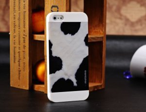 Чехол-накладка для Apple iPhone 5/5S - Motomo Cow белый