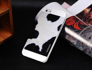 Чехол-накладка для Apple iPhone 5/5S - Motomo Cow белый