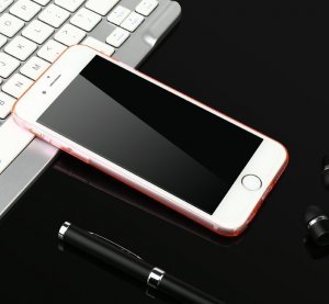 Полупрозрачный чехол Baseus Sky розовый для iPhone 6/6S