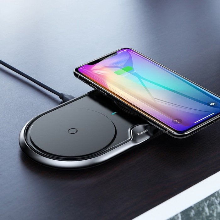Беспроводное зарядное устройство Baseus Dual Wireless Charger (с QC 3.0 сетевым ЗУ и кабелем в комплекте) черное Беспроводное зарядное устройство Baseus Dual Wireless Charger (с QC 3.0 сетевым ЗУ и кабелем в комплекте) черное