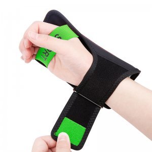 Спортивный чехол на руку Baseus Flexible зеленый + черный для смартфонов диагональю 5" и менее