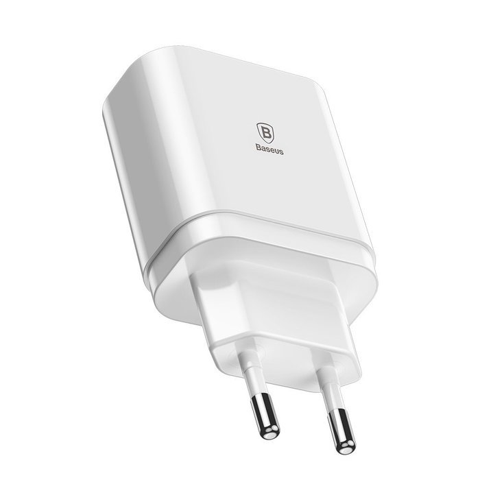 Сетевое зарядное устройство Baseus Mirror Lake Intelligent Digital Display 3USB Travel Charger 3.4A белый Сетевое зарядное устройство Baseus Mirror Lake Intelligent Digital Display 3USB Travel Charger 3.4A белый