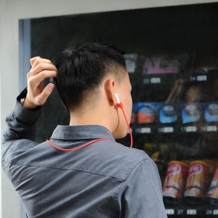 Держатель для наушников Coteetci Airpods Avoid Accidental Loss Line красный