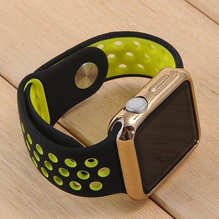 Силіконовий чохол Coteetci золотий для Apple Watch 3/2 38мм