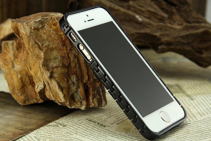Бампер Knuckle черный для iPhone 5/5S/SE Бампер Knuckle черный для iPhone 5/5S/SE