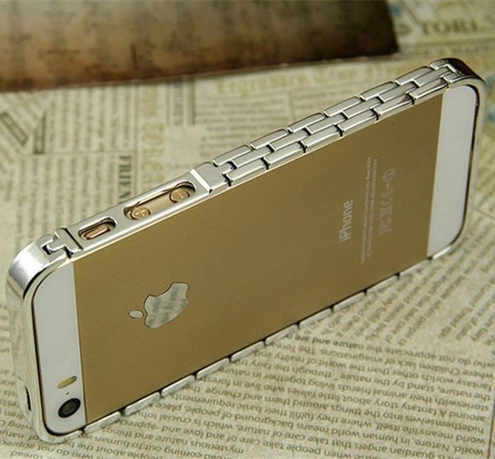 Бампер Knuckle серебристый для iPhone 5/5S/SE Бампер Knuckle серебристый для iPhone 5/5S/SE