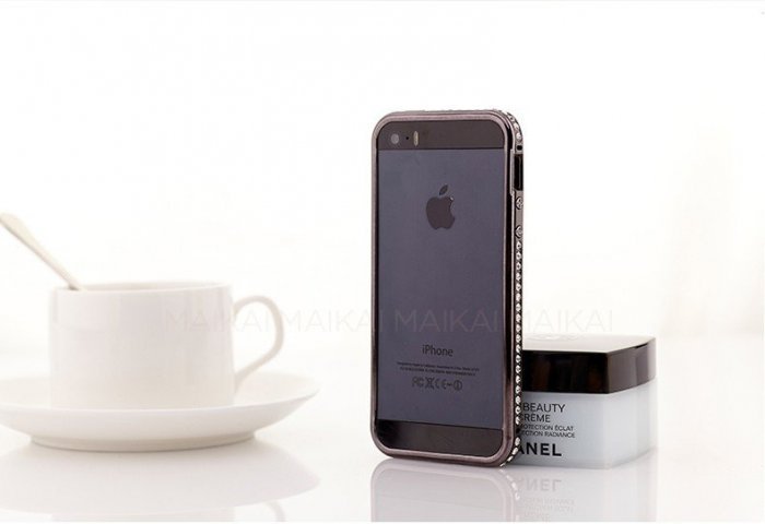 Бампер со стразами Diamond Crystal черный для iPhone 5/5S/SE Бампер со стразами Diamond Crystal черный для iPhone 5/5S/SE