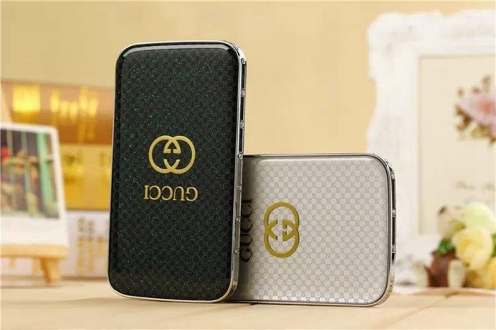 Зовнішній акумулятор Gucci 8800мАч чорний?? Зовнішній акумулятор Gucci 8800мАч чорний??