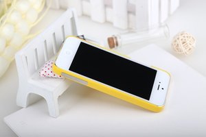 Пластиковый чехол ROCK Ethereal желтый для iPhone 5/5S/SE
