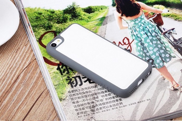 3D чехол ROCK Matts белый + серый для iPhone 5C