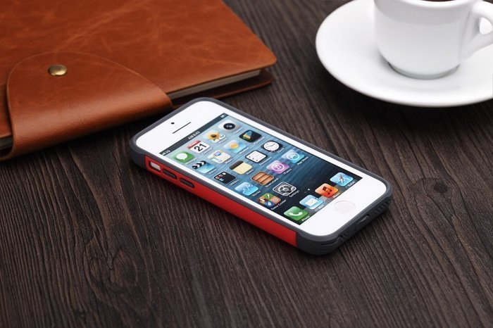 Пластиковый чехол ROCK Shield красный для iPhone 5C