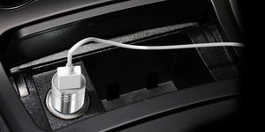 Автомобільний зарядний пристрій універсальний iBacks Thunderer Smart сріблясте