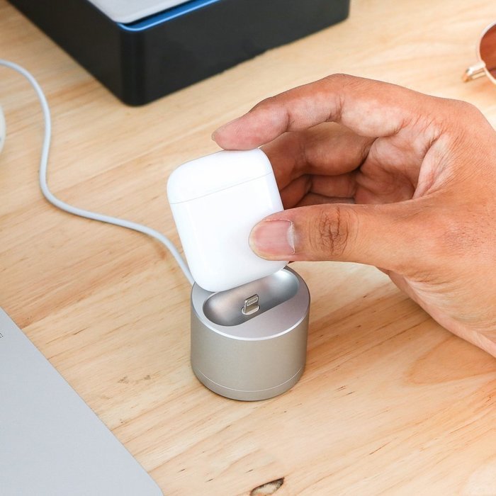 Док-станція Coteetci Base20 для Apple AirPods срібляста Док-станція Coteetci Base20 для Apple AirPods срібляста