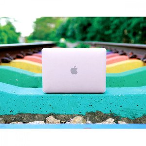 Накладка SwitchEasy Nude прозрачная для Macbook Pro 16"
