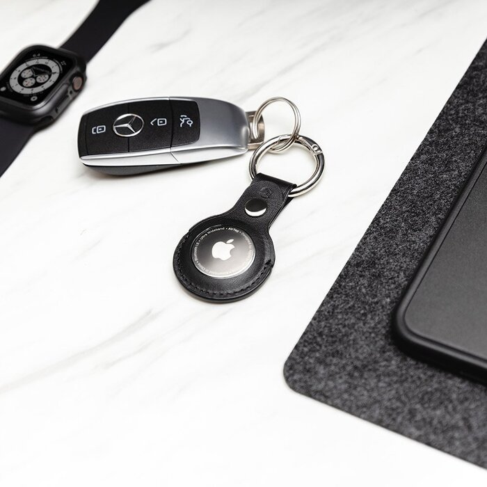 Чехол Switcheasy Wrap черный для AirTag Чехол Switcheasy Wrap черный для AirTag