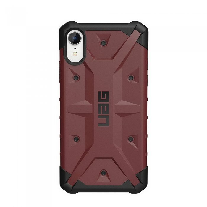 Противоударный чехол UAG Pathfinder темно-красный для iPhone XR Противоударный чехол UAG Pathfinder темно-красный для iPhone XR