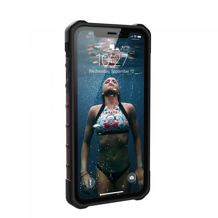 Противоударный чехол UAG Pathfinder темно-красный для iPhone XR Противоударный чехол UAG Pathfinder темно-красный для iPhone XR
