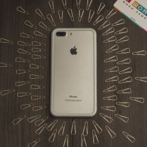 Стеклянный чехол WK Design Magnets серебристый для iPhone 7 Plus/8 Plus