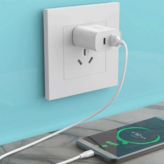 Сетевое зарядное устройство WK Design Speed Charger QC 3.0+PD 22.5W Max белое Сетевое зарядное устройство WK Design Speed Charger QC 3.0+PD 22.5W Max белое