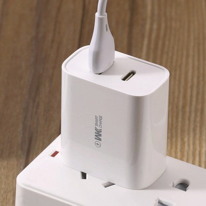 Сетевое зарядное устройство WK Design Speed Charger QC 3.0+PD 22.5W Max белое Сетевое зарядное устройство WK Design Speed Charger QC 3.0+PD 22.5W Max белое